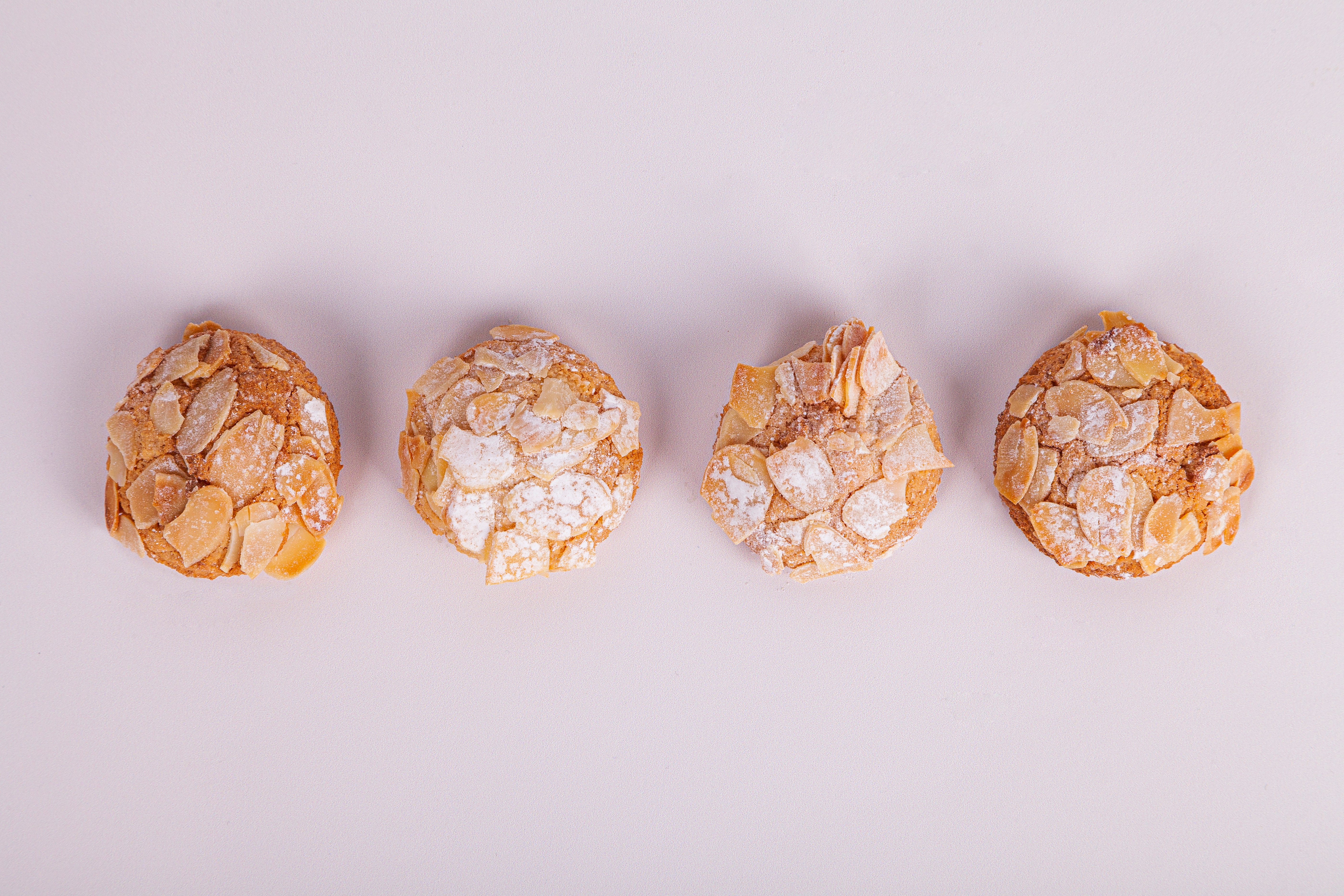 Dolci di mandorla | typical sicilian almond flavored cookies